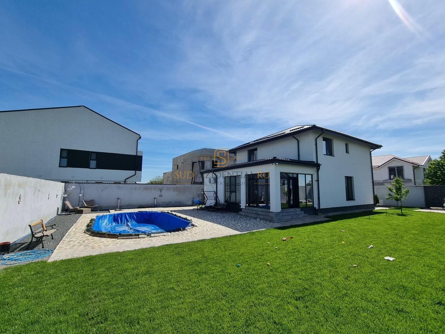 Vila individuala cu 5 camere si piscina, mobilata si utilata, Popesti - Poză 1