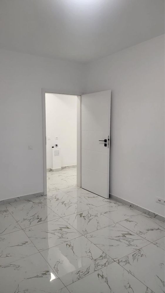 Apartament 3 camere, parter, nemobilat,  Complex Exigent Plaza - Poză 3