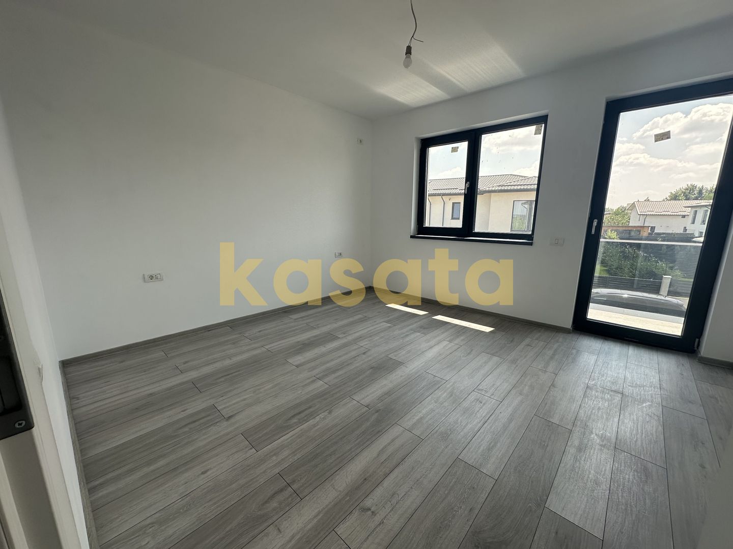 🏡 Casă P+1 de vânzare | 5 camere | Toate utilitățile - Poză 12