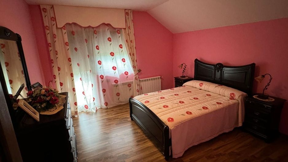 BRASADAS vinde casă individuala în zona 14 Mai. - Poză 6