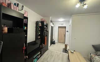 Garsoniera spatioasa, la 2 minuta de metrou - Poză 1