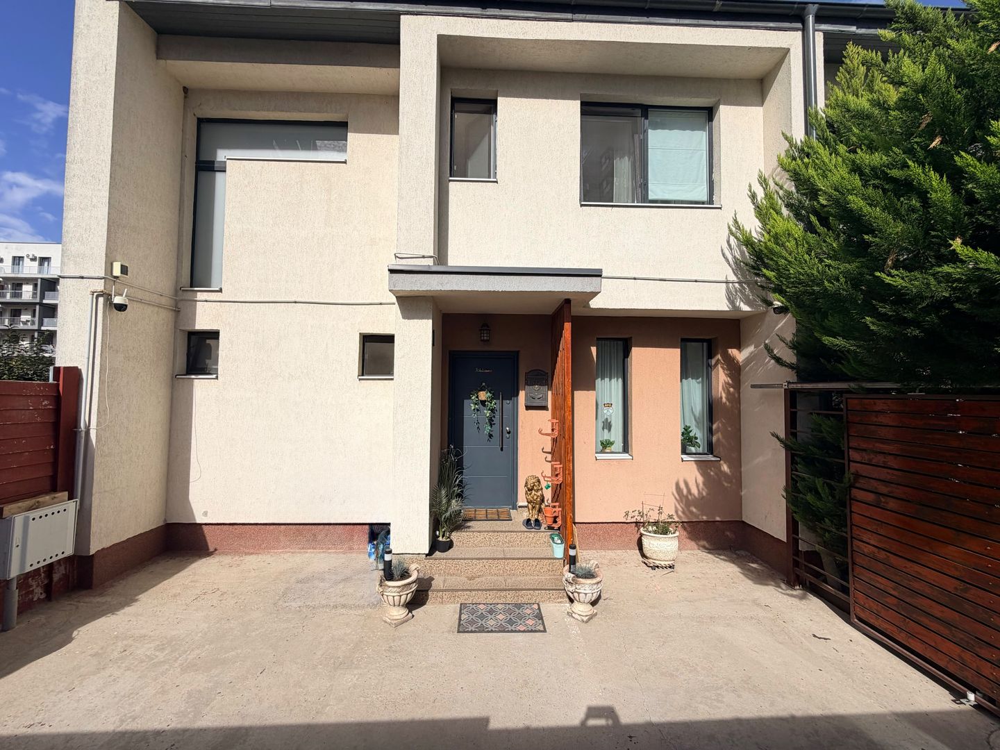 Casă / Vilă cu 4 camere de vânzare în zona Theodor Pallady - Poză 1