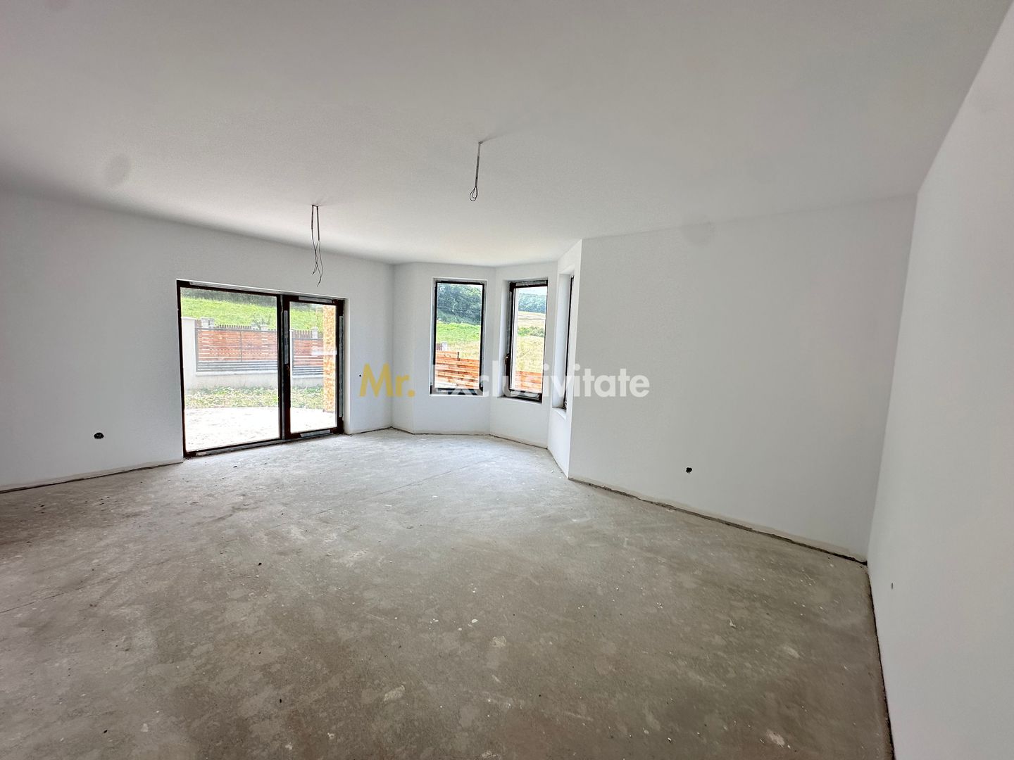 Casa individuala-4 dormitoare,225 mp utili,garaj-Chinteni - Poză 12