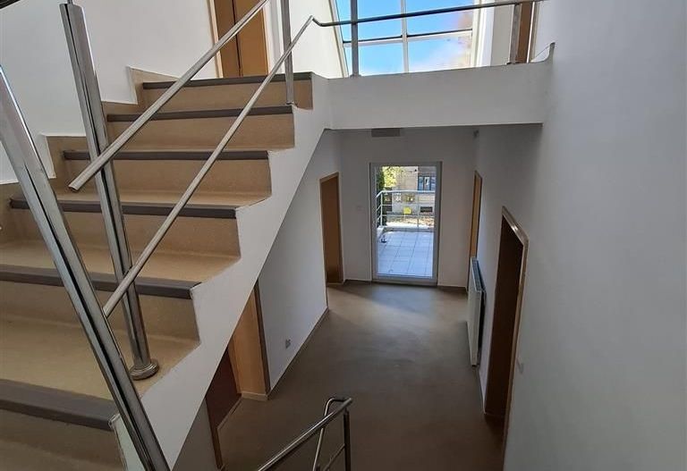 Casa D+P+2 E Elisabetin-Balcescu 7 locuri de parcare birouriclinicaetc - Poză 1