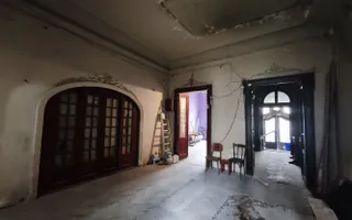 Casă cu farmec istoric în zonă protejată Rosetti, ideală pentru restaurare - Poză 15
