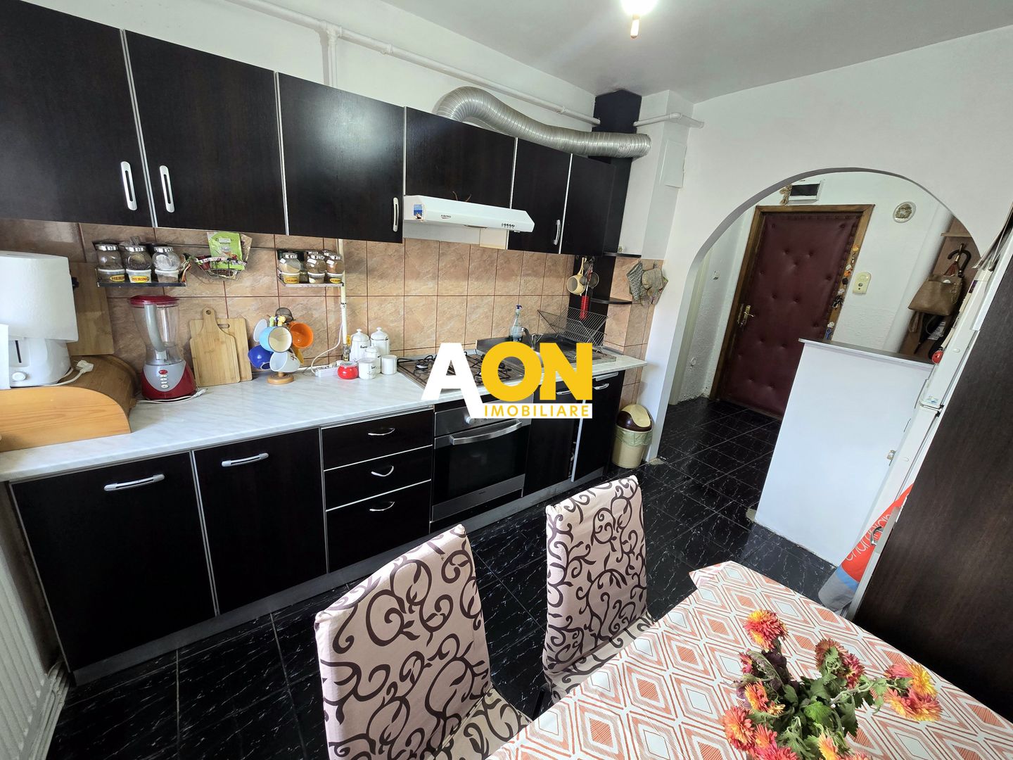 Apartament 2 Camere Decomandat, Zona Sub Stadion - Poză 4