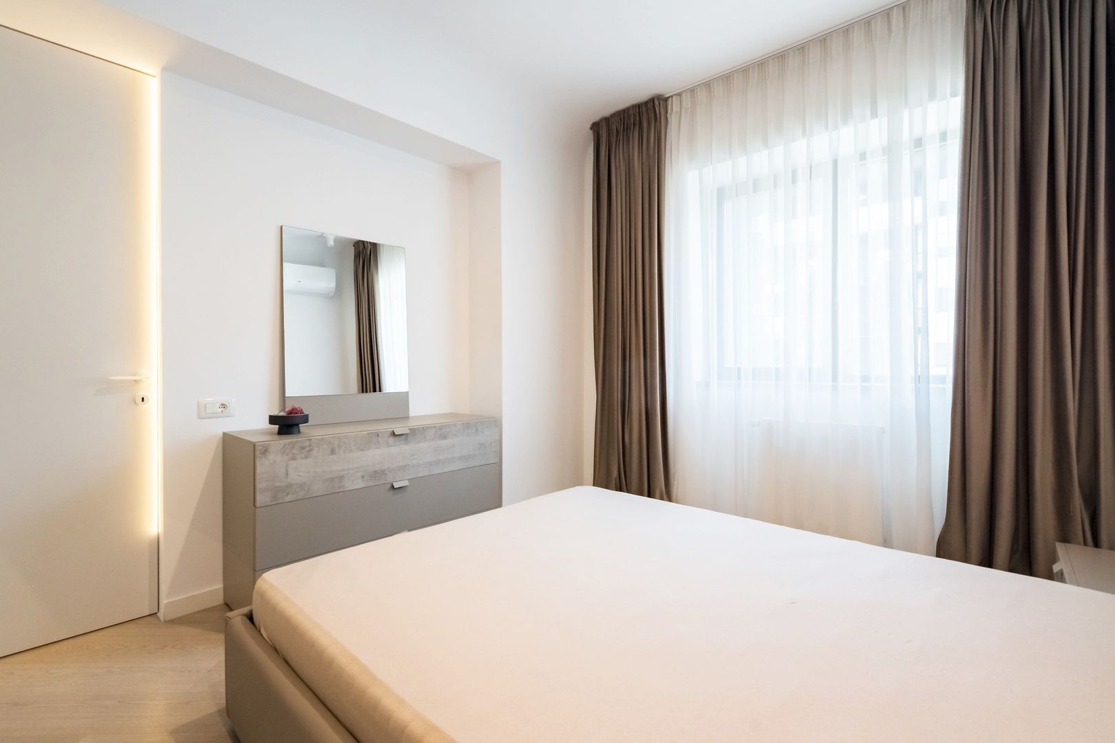 COMISION 0%, Apartament 3 camere 82mp cu parcare subterana CORTINA NORTH - Poză 3