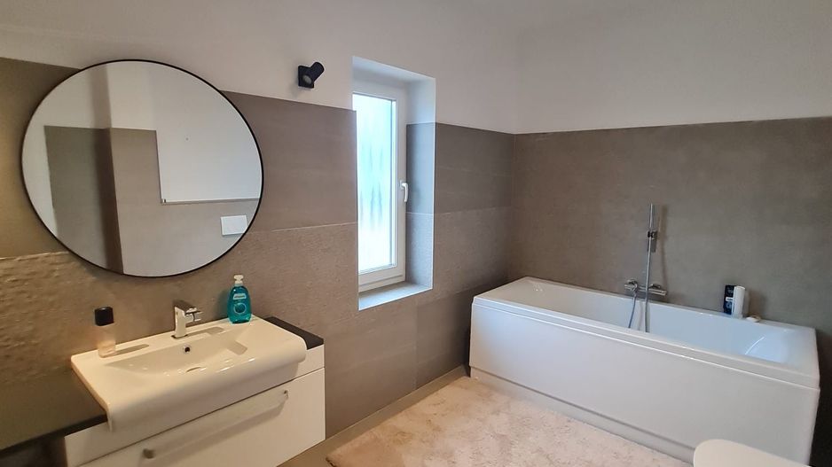 Casă ultrafinisata in zona Parcului central Dumbravita - Poză 20