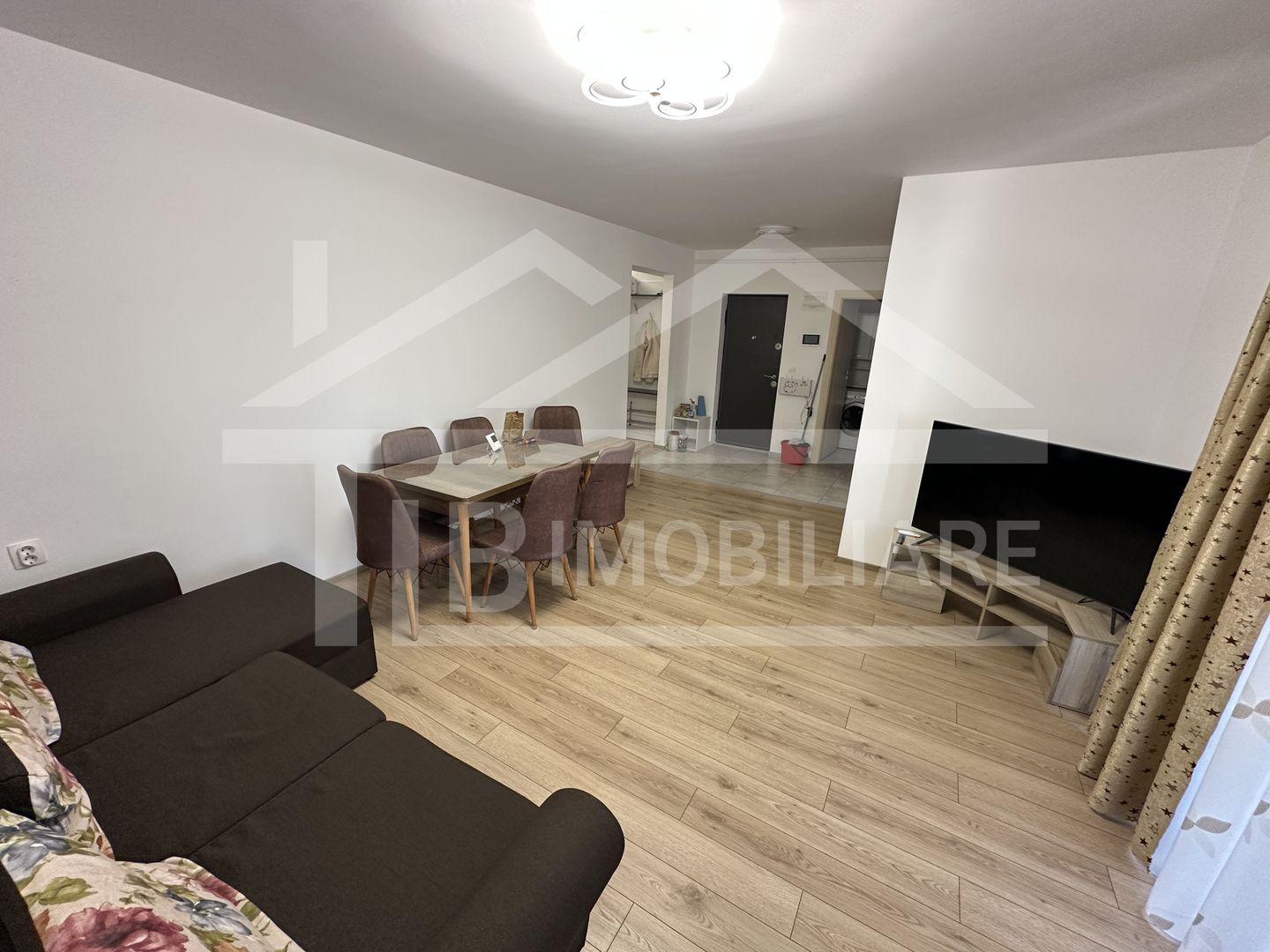 Apartament cu 3 camere, 80mp, parcare, zona Maurer Residence - Poză 1