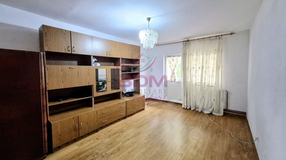 Apartament 3 camere | decomandat I etaj intermediar - Poză 2