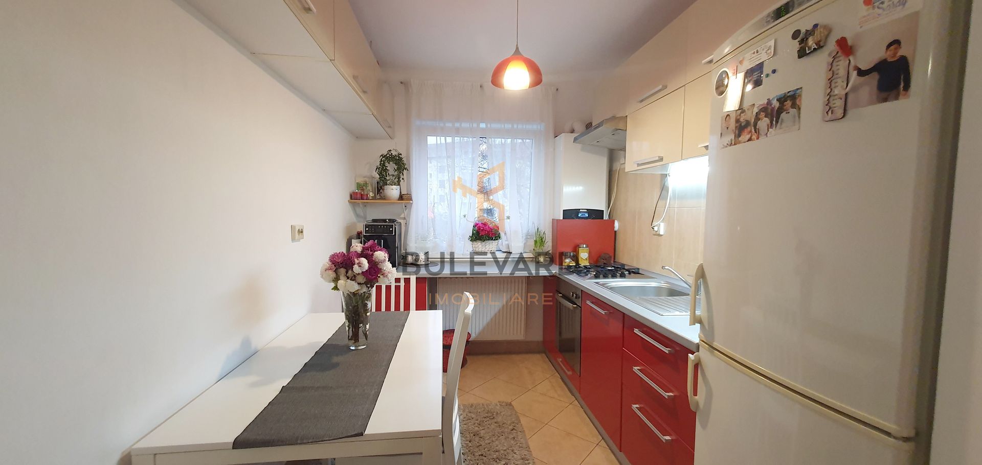 Apartament cu 2 camere+2 parcari, zona strazii Stejarului! - Poză 4