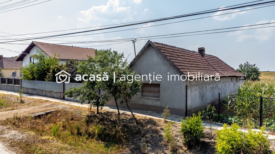 Casă Variasu Mare Jud. Arad cu teren 16883 mp - Poză 5