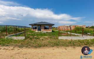 Casă/Vilă nouă de vânzare în Lilieci, Bacău - Poză 14