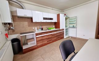 Apartament 2 camere, decomandat, cartier rezidential, Cetate - Poză 2