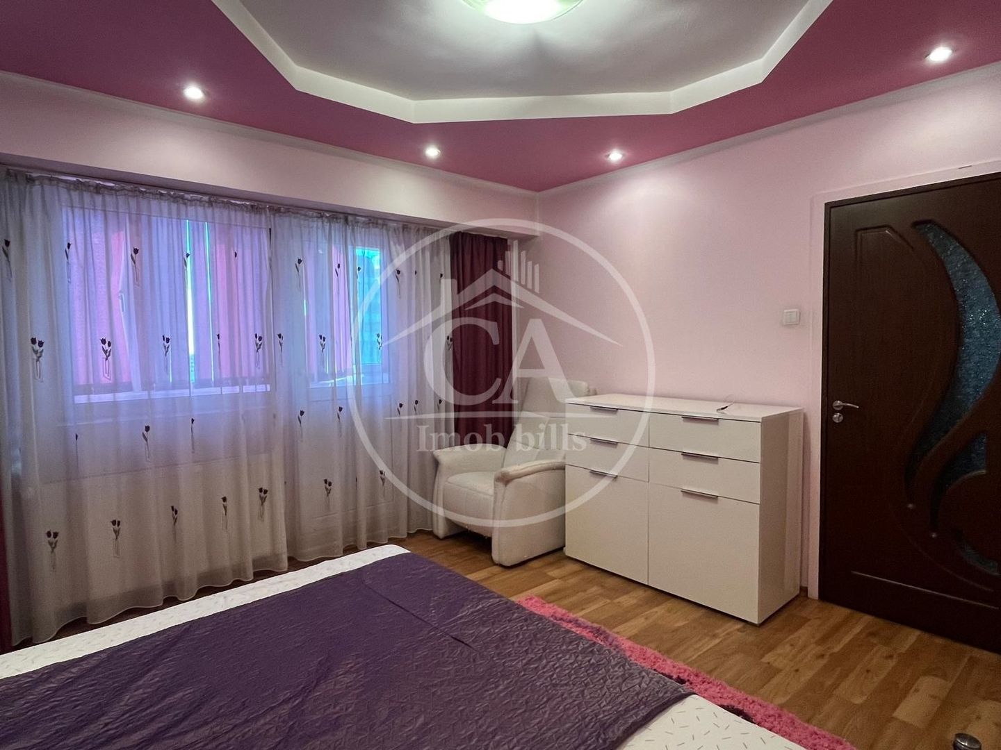 Apartament cu 3 camere de vânzare în zona Calea Clujului, Oradea - Poză 2