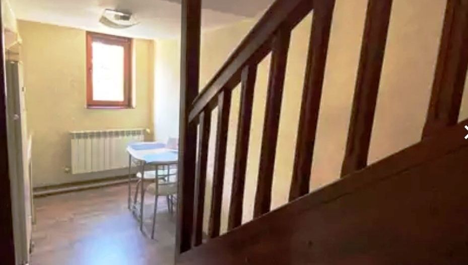 Pensiune cu 18 camere in centrul Brasovului - Poză 6