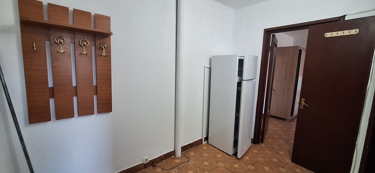 Garsoniera, etaj 1, Zona Brancoveanu, Spitalul de copii Marie Curie. - Poză 2
