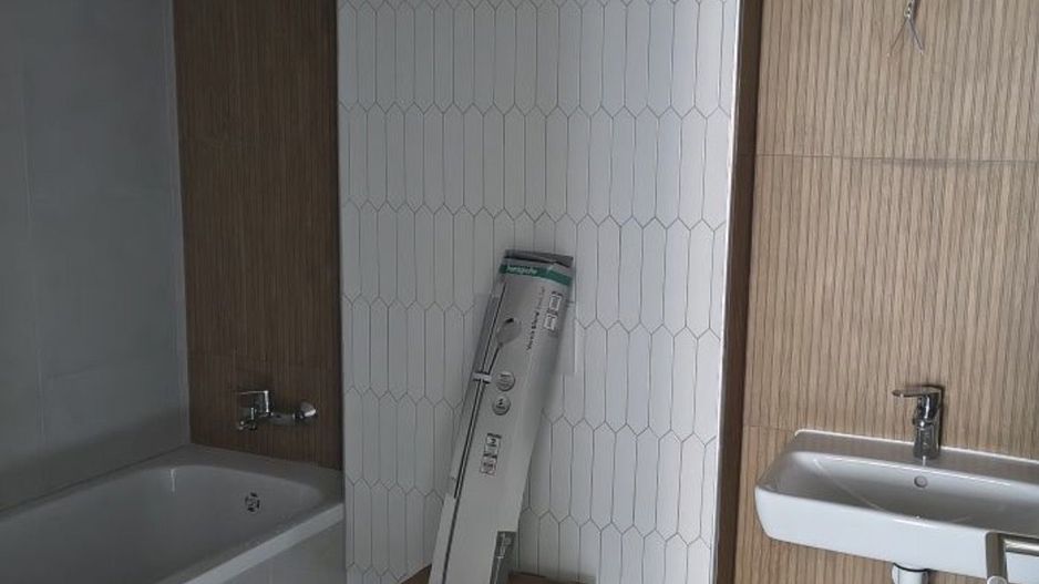 Oferim spre vanzare apartament 2 camere modern cu pereti retractabili - Poză 14