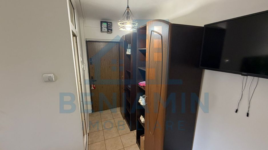Garsoniera decomandata - etaj 3 - 33mp - mobilata - utilata - Sarari - Poză 8