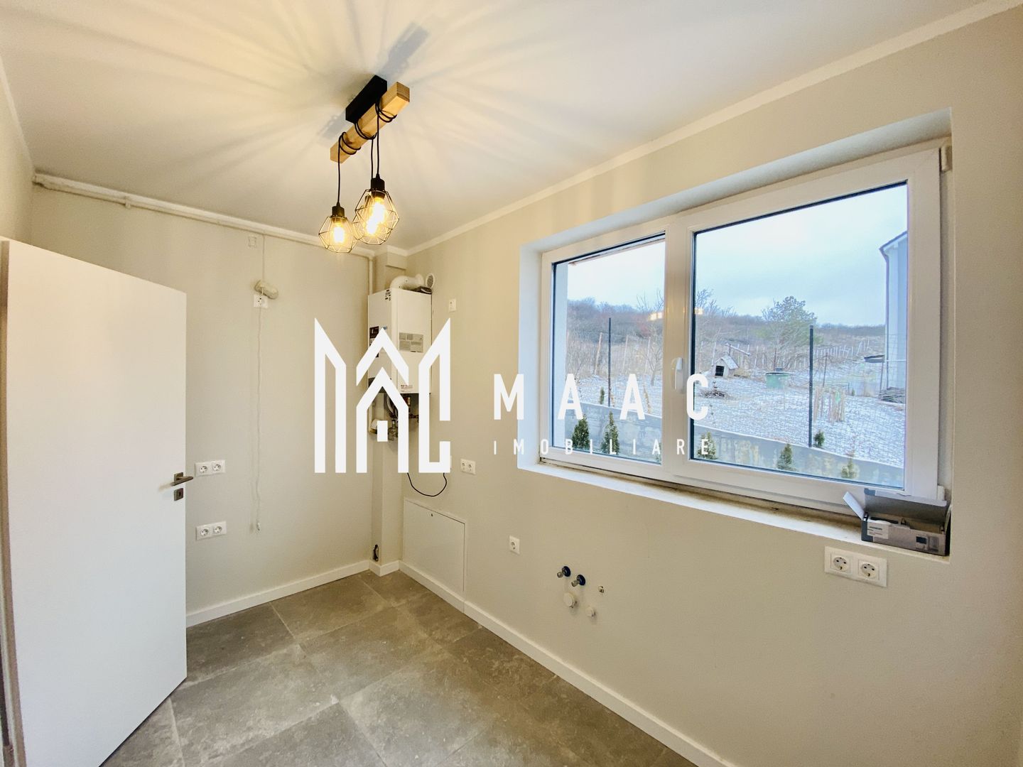 Apartament 3 camere | La Cheie | Balcon | Parcare | 75 MPU - Poză 3
