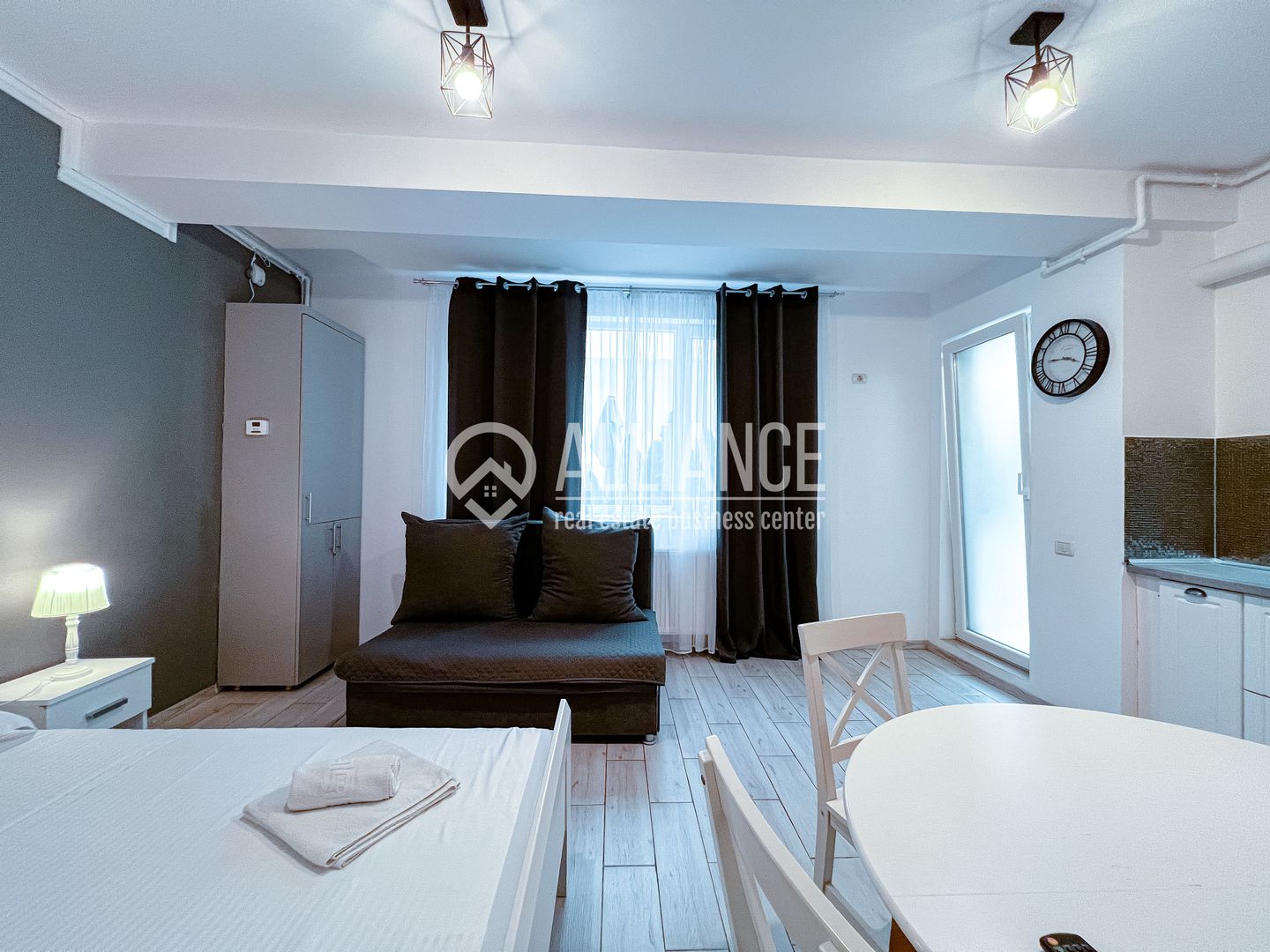 MAMAIA NORD(COD 05) Studio Elegant si Curte Proprie la Malul Marii! - Poză 5