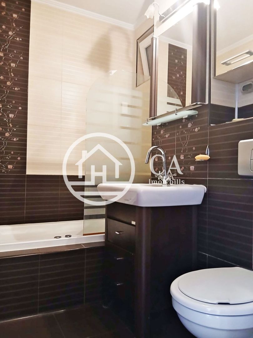 Apartament de inchiriat cu 4 camere zona Ultracentrala, Oradea - Poză 8