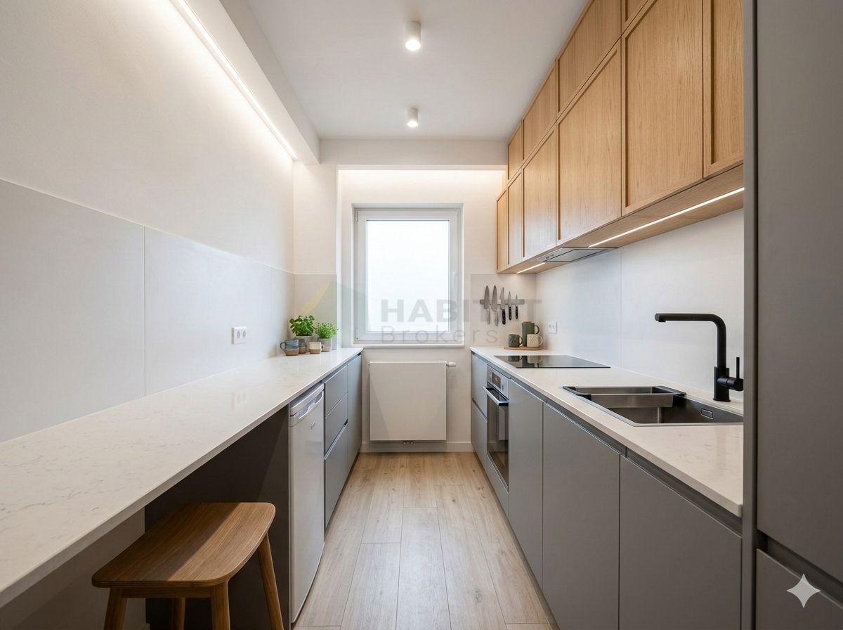 Decomandata, bloc 1982, aproape de metrou - Poză 3