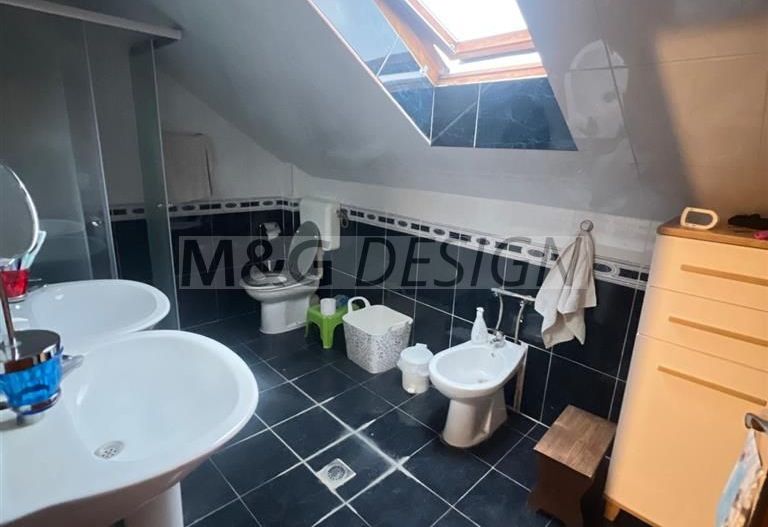 Casa P+M Su 268 mp 2 fronturi stradale - Poză 14