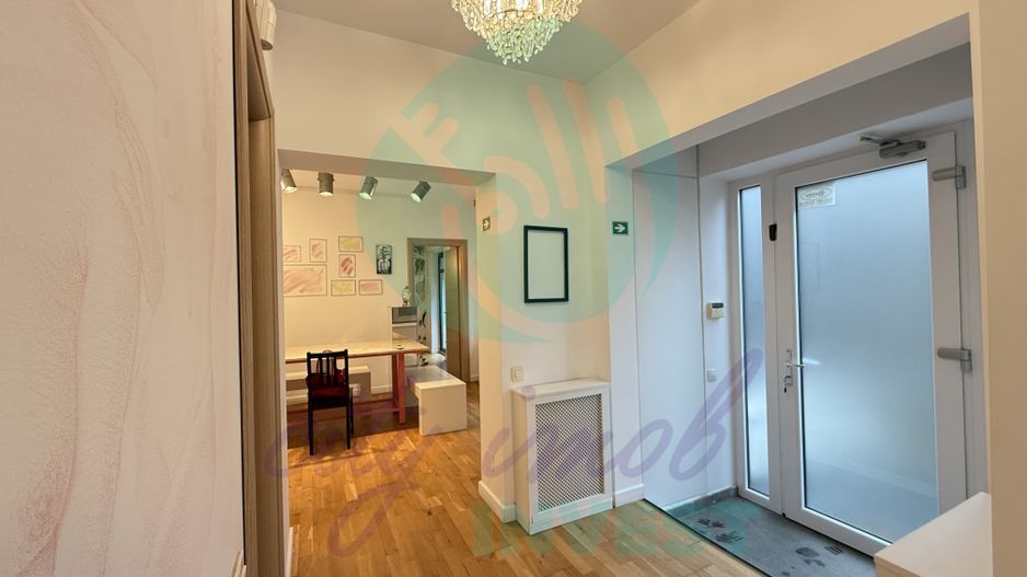 Un apartament Chic ideal ca locuinta sau activitate - Poză 16