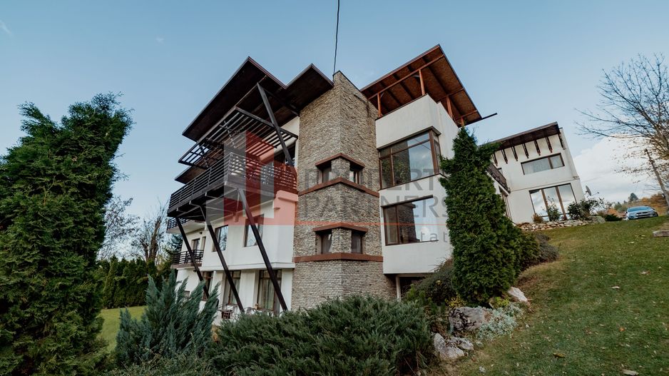 Pensiune  în Bran, sat Poarta – Afacere la cheie, locație premium - Poză 1