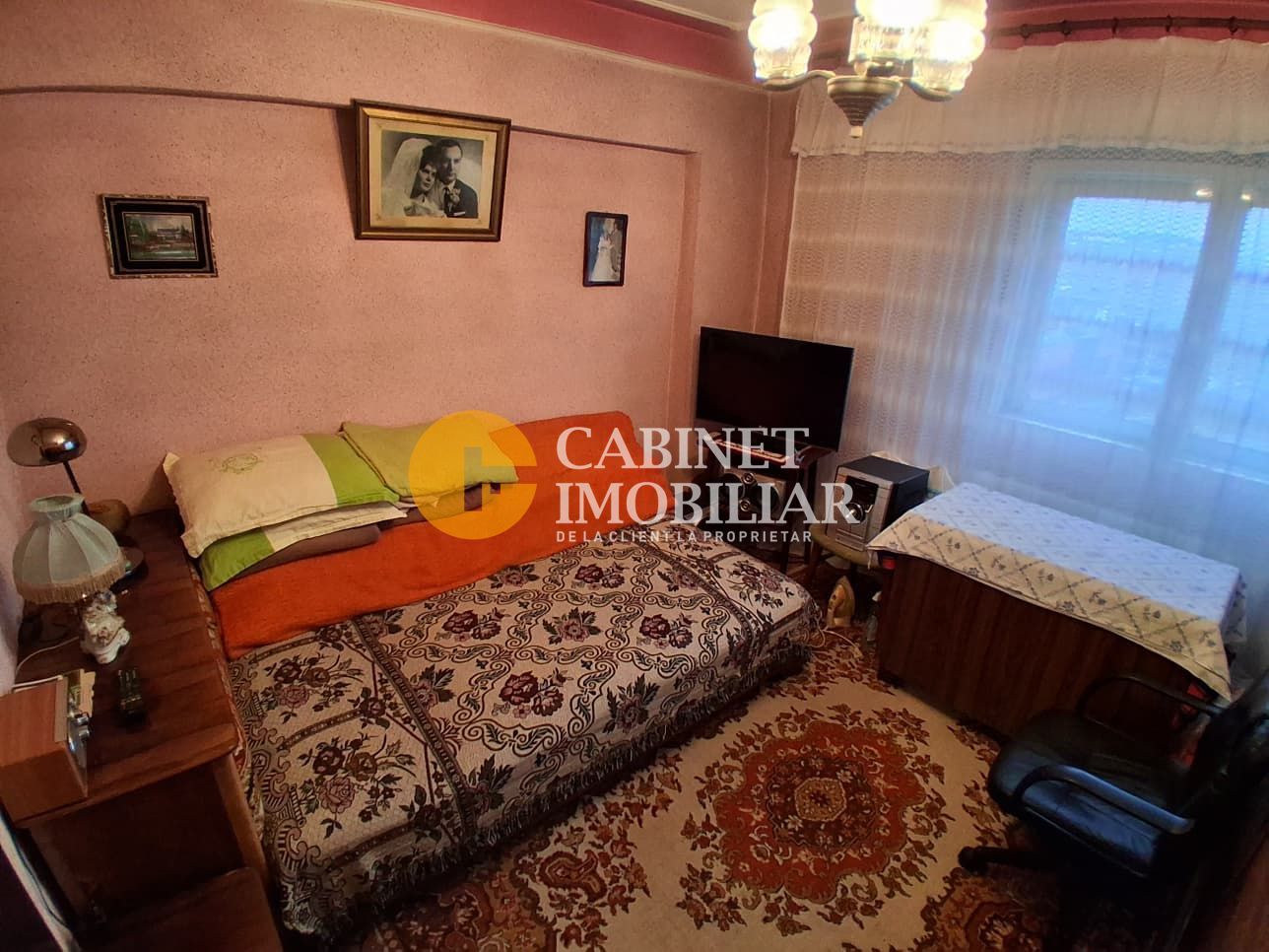 3 camere decomandat, ultracentral, etaj intermediar Iasi - Poză 1