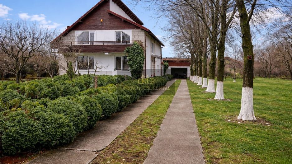 Proprietate cu 2 case I 1.700 mp teren I aproape de lac – Ghermănești - Poză 1