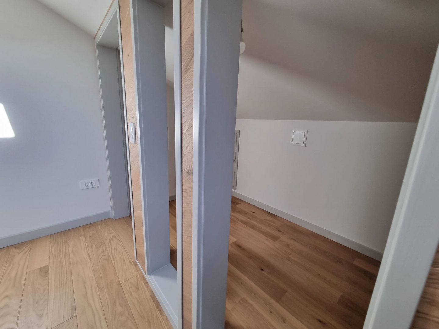 BUFTEA, CASA P+M 140 MP, LOT 357 MP! - Poză 25