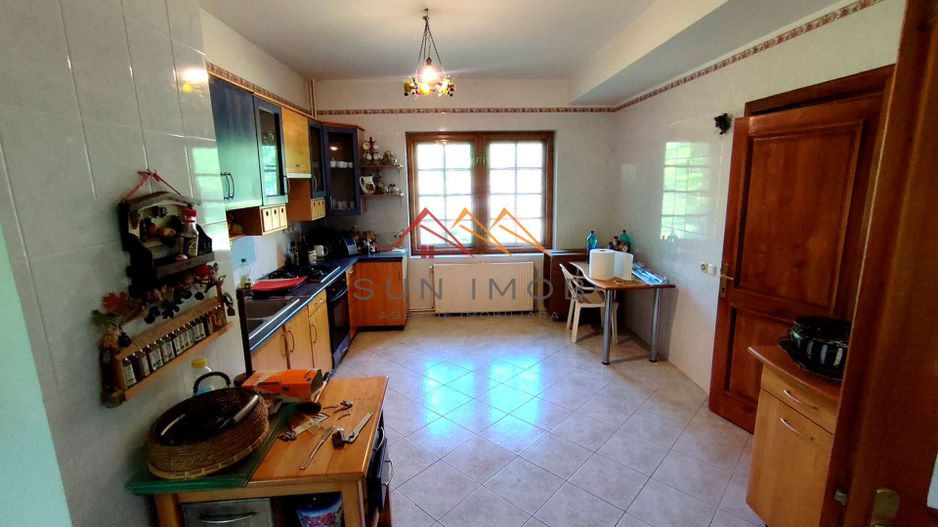 VILĂ DE VÂNZARE | CORNU DE JOS | 2.392 MP TEREN | PISCINĂ | 250.000 - Poză 5