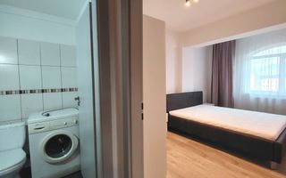 Apartament SIBIU central 3 camere, 2 bai, lift, garaj  - Poză 11