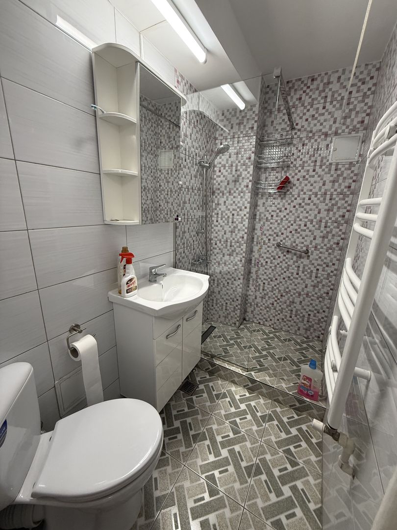 Ap 2 cam mobilat/utilat, complet renovat- etaj 2-bloc 6 etaje - Poză 8