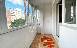 Apartament cu 3 camere de vanzare zona Bulevardul Dacia, Oradea - Poză 11
