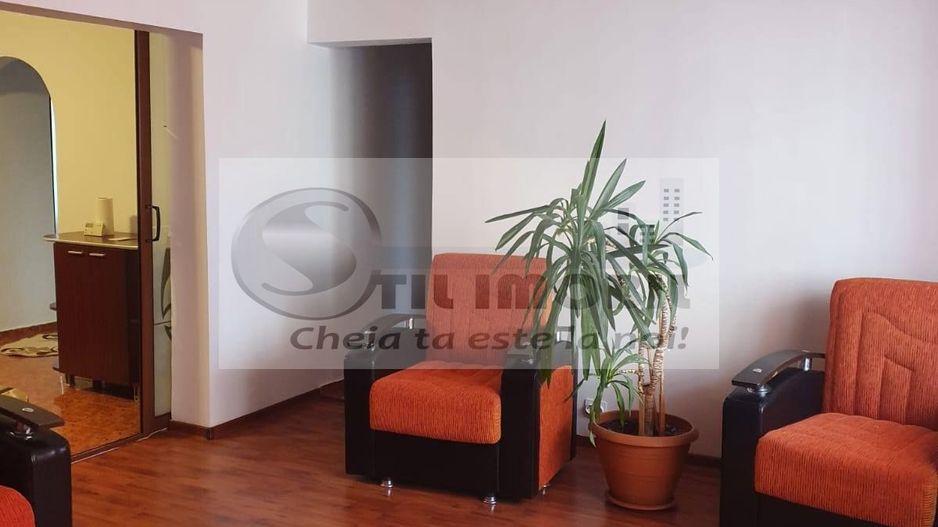 Apartament 3 Camere ZIMBRU - 450 euro - Poză 1