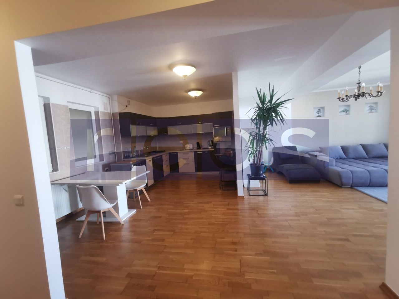 INCHIRIERE 3 CAMERE | ZONA DECEBAL - Poză 3