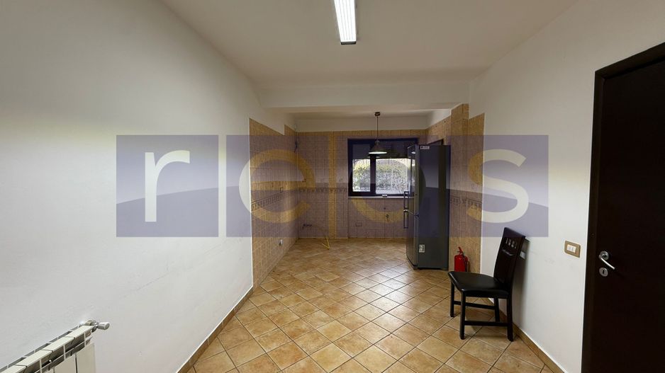 INCHIRIERE VILA | VEDERE PARCUL VERDI | 240MP | CURTE PROPRIE-PARCARE - Poză 24