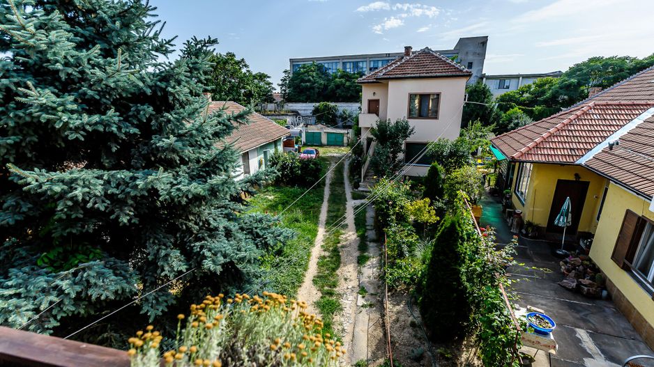 Apartament cu 3 camere ultracentral cu garaj - Poză 9