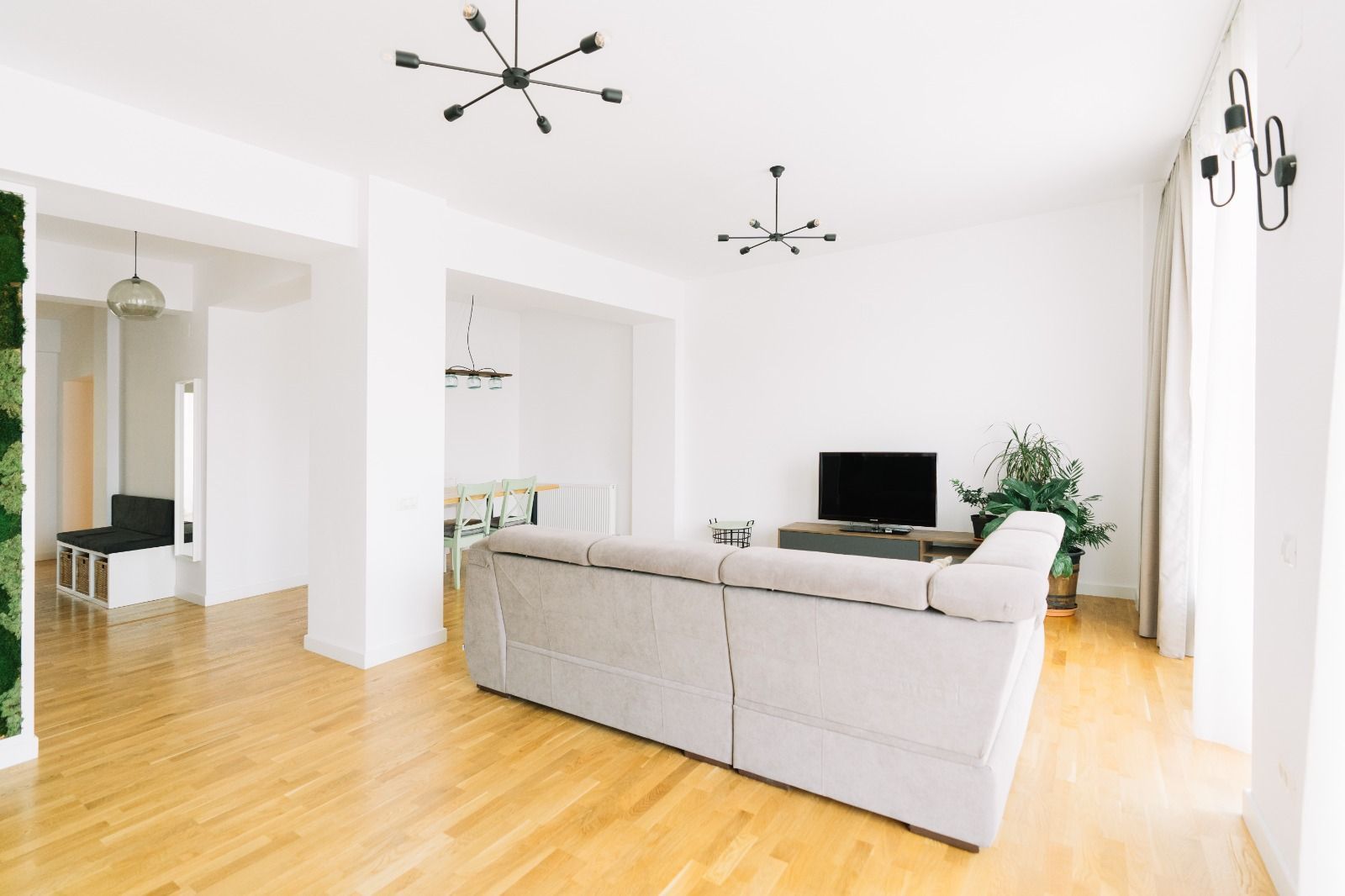 4 CAMERE || PENTRU INVESTITIE || DOMENII - Poză 5