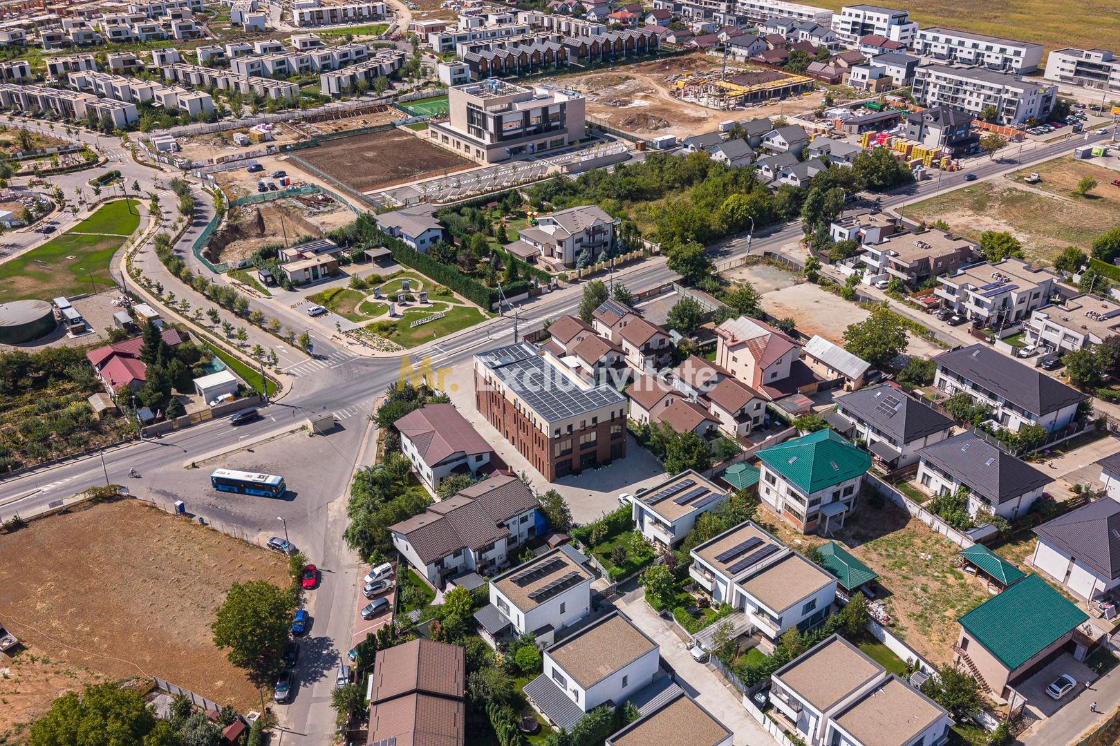 Spatiu comercial de la 14 euro de inchiriat Amber Forest Plaza - Poză 26