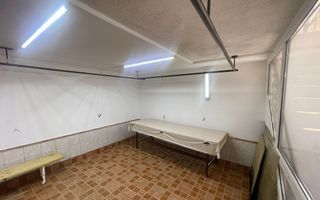 Spatiu comercial vad pietonal si auto. Pretabil salon/depozitare/crama - Poză 2