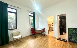 Casă de vânzare 3 camere/ curte generoasă/ Timpuri Noi/ lângă metrou - Poză 6