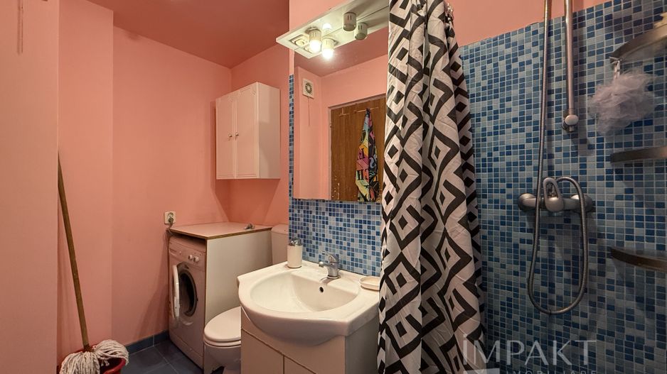 Apartament cu 2 camere decomandat , etaj intermediar , zona Big! - Poză 10