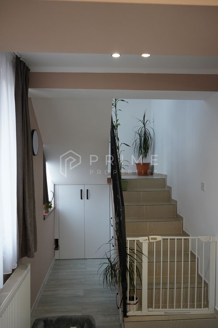 Casă familială spațioasă în zonă liniștită | Sângeorgiu de Mureș | - Poză 13