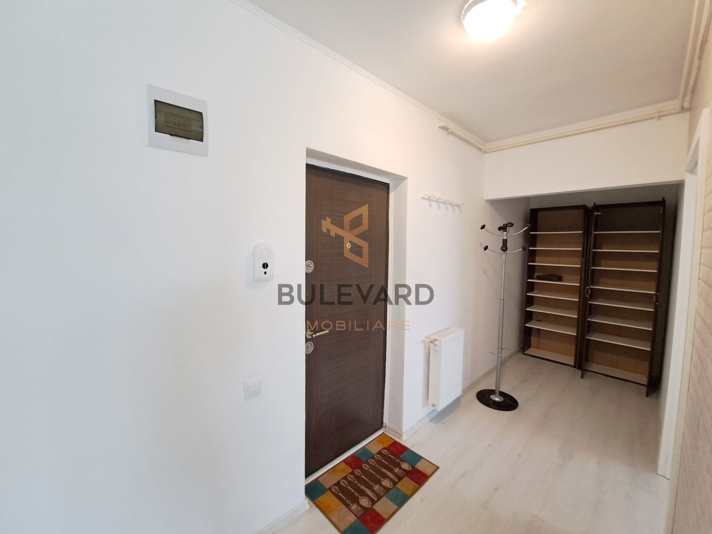 Apartament cu 2 camere + parcare, zona Terra! - Poză 11
