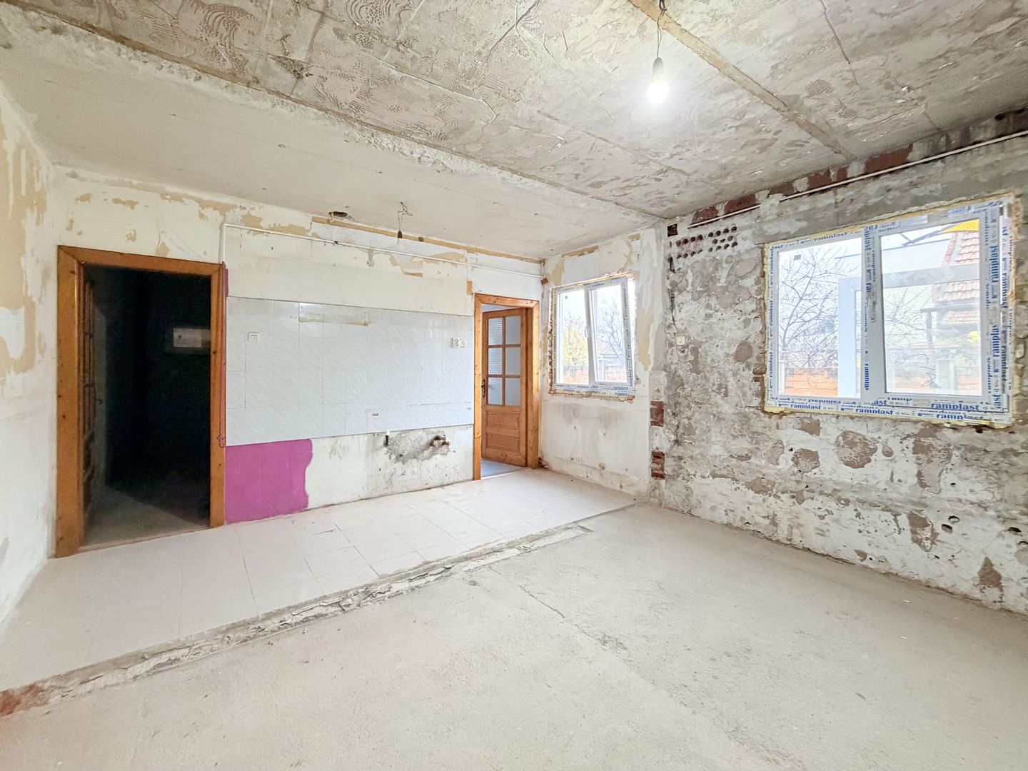 De vanzare imobil in zona Centrala - Mircea cel Bătrân - Poză 8