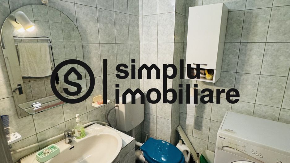 3 decomandate, centrala, 1 Mai - 110 000 Euro - Poză 9